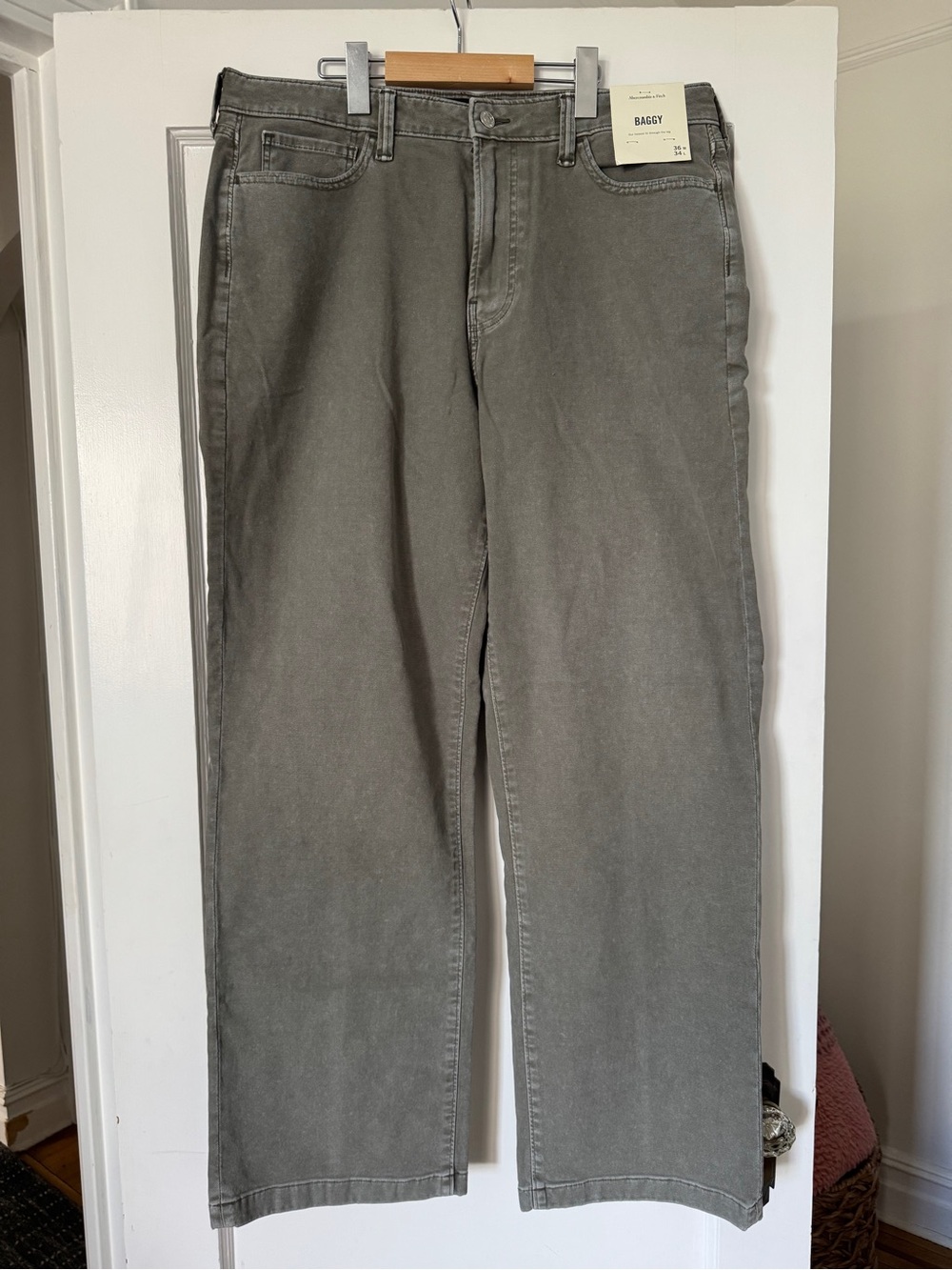 Abercrombie & Fitch Men's Gray Baggy Pant